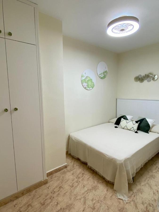 Комфортабельные Апартаменты С Большой Террасой Torrevieja Buitenkant foto